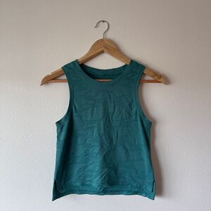 Lululemon‎ Dot Vent Camouflage Muscle Tank Top